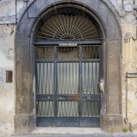 Terrazze Tra I Musei - And נאפולי