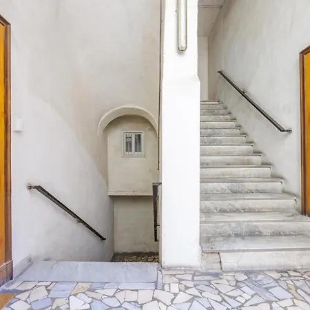 Terrazze Tra I Musei - And * Neapel