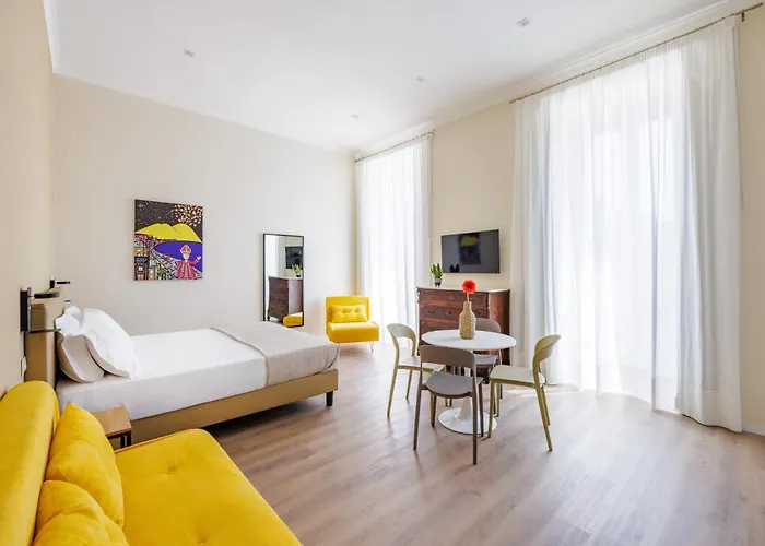 Terrazze Tra I Musei - And Naples