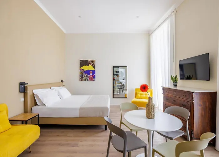 Terrazze Tra I Musei - And Naples